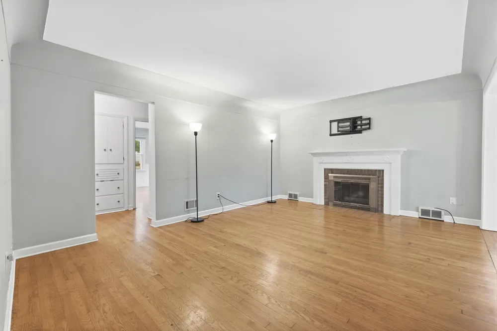 2757 Cascade Springs Drive SE Cascade Charter Township, MI 49546