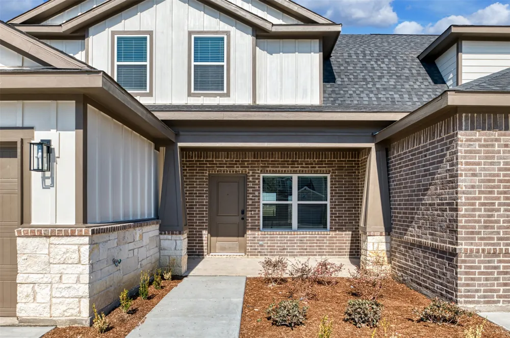 4060 LeCroy Court Midlothian, TX 76065