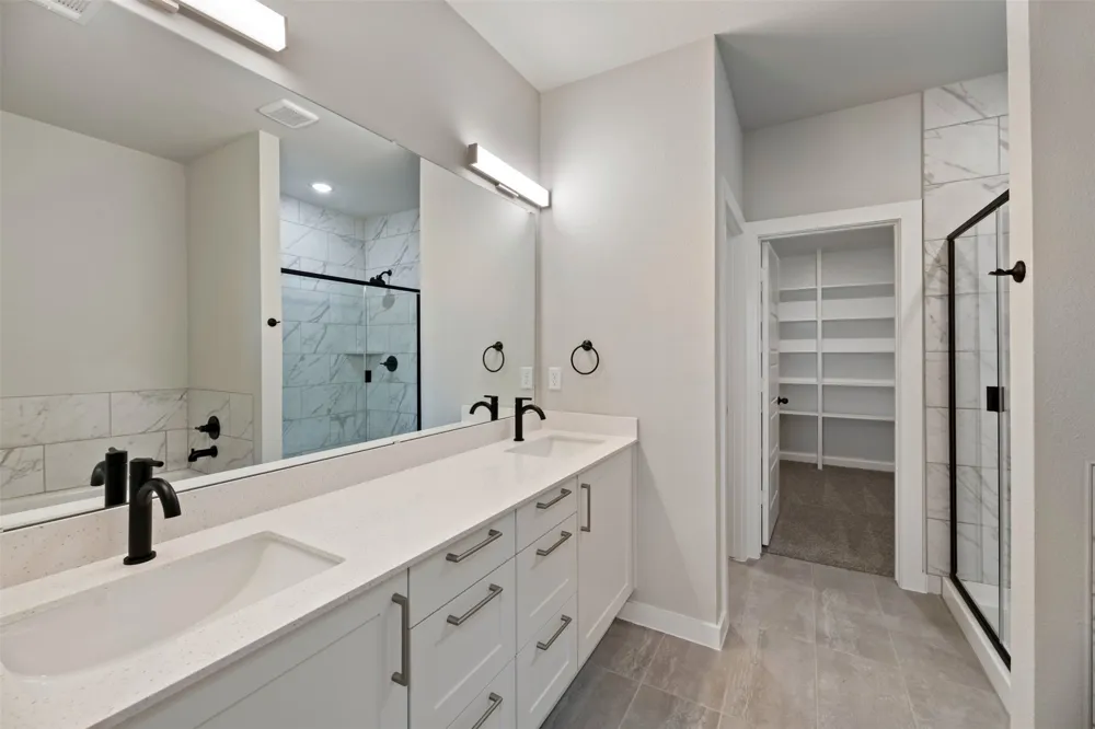 4060 LeCroy Court Midlothian, TX 76065
