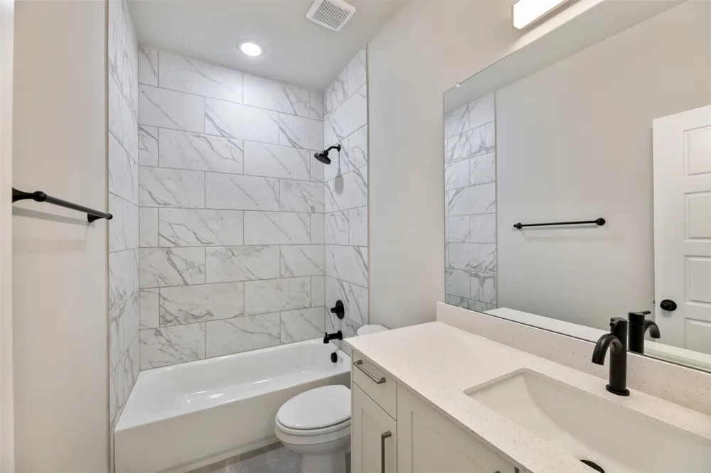 4060 LeCroy Court Midlothian, TX 76065