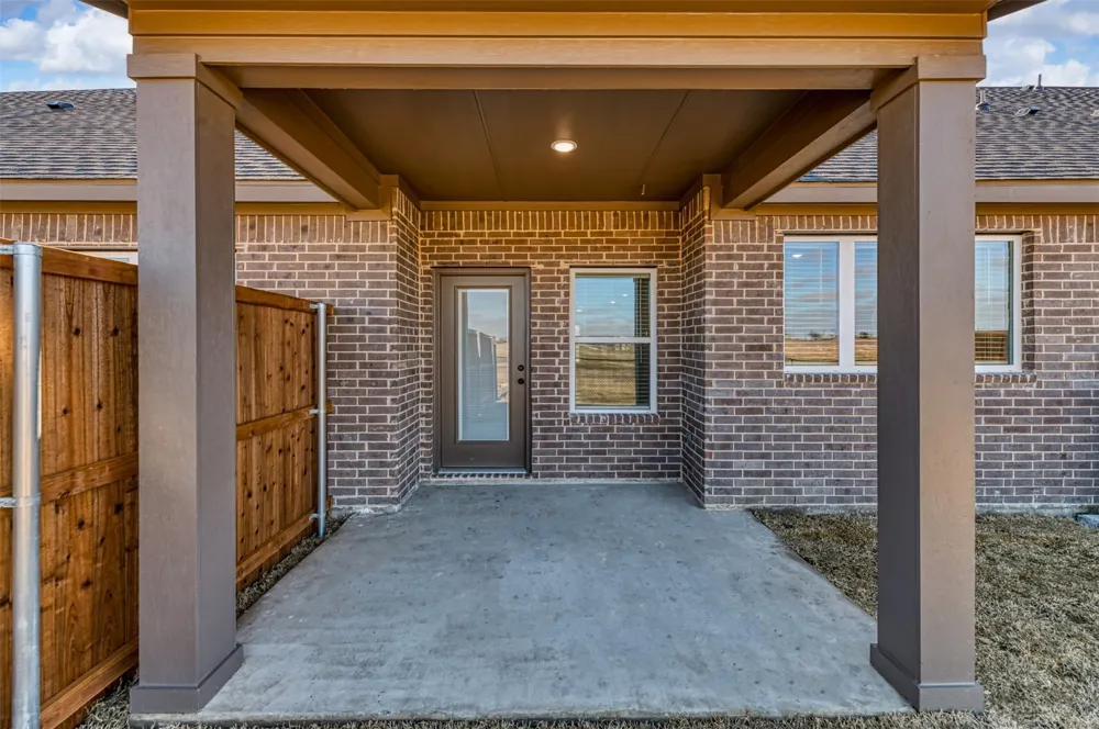 4060 LeCroy Court Midlothian, TX 76065