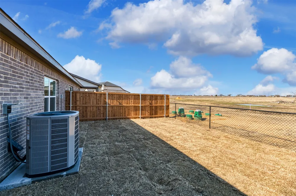 4060 LeCroy Court Midlothian, TX 76065