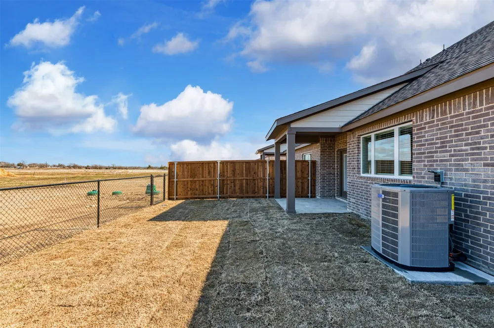 4060 LeCroy Court Midlothian, TX 76065