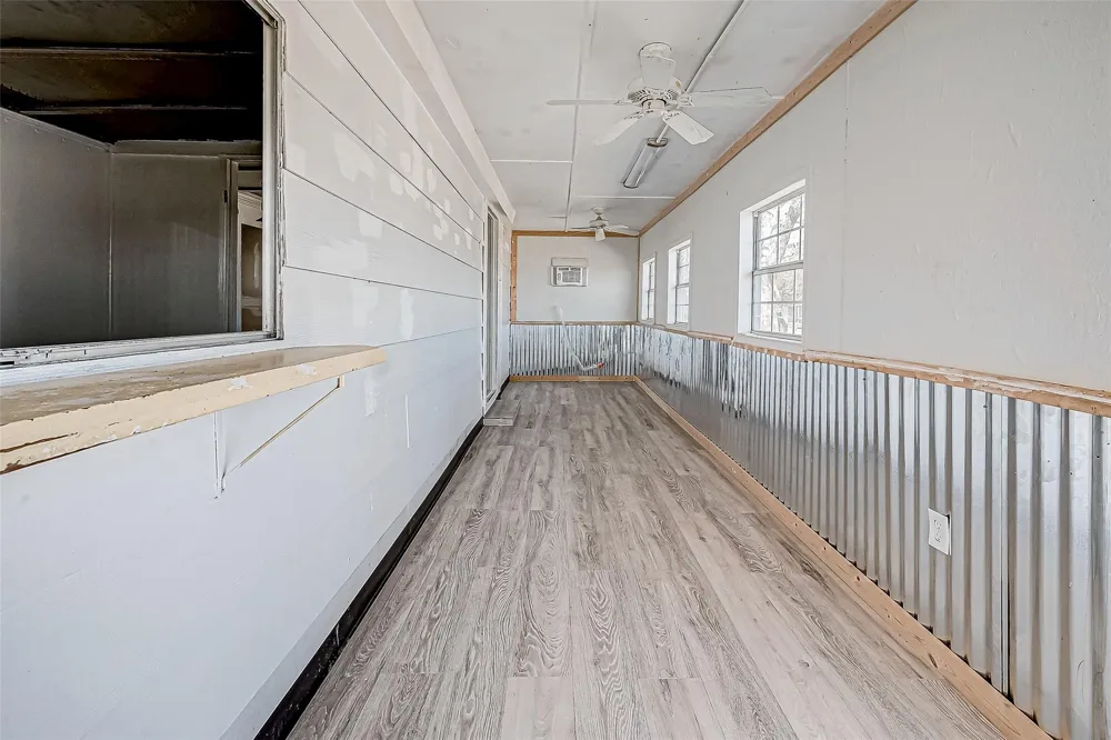 8912 Park Street Needville, TX 77461