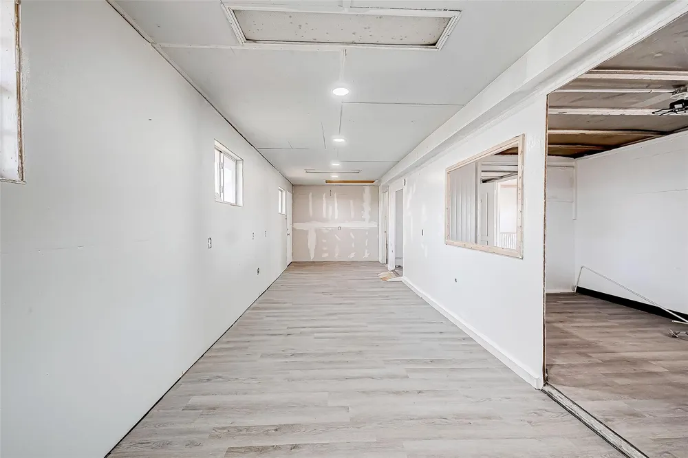 8912 Park Street Needville, TX 77461