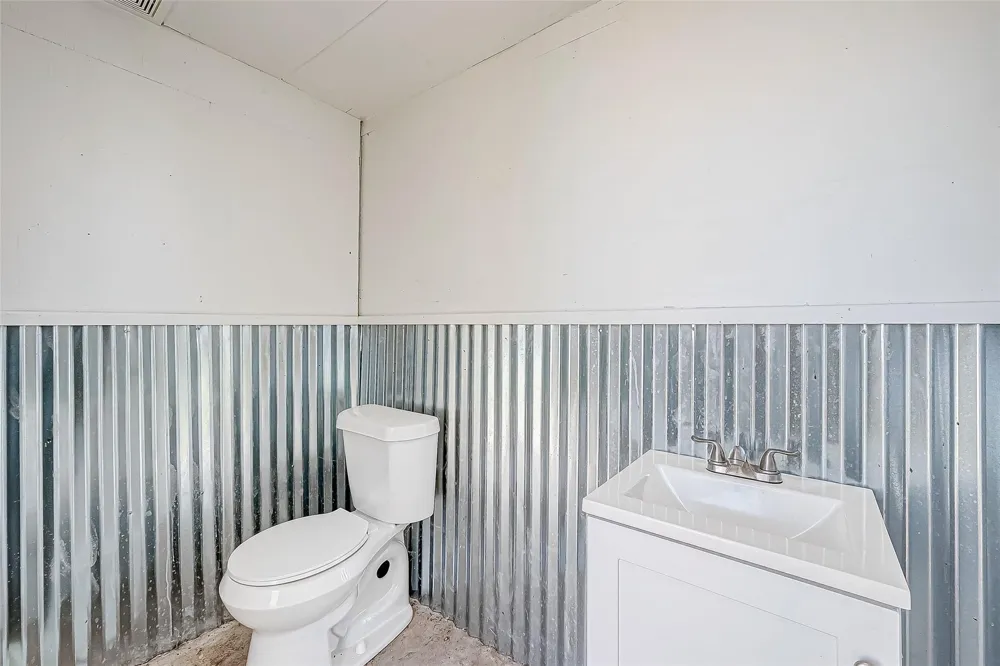 8912 Park Street Needville, TX 77461