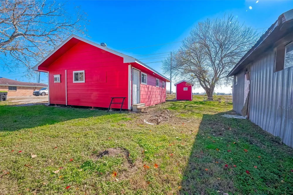 8912 Park Street Needville, TX 77461