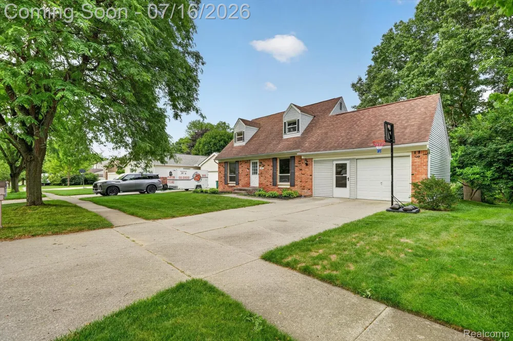 891 Devonshire Boulevard Brighton City, MI 48116