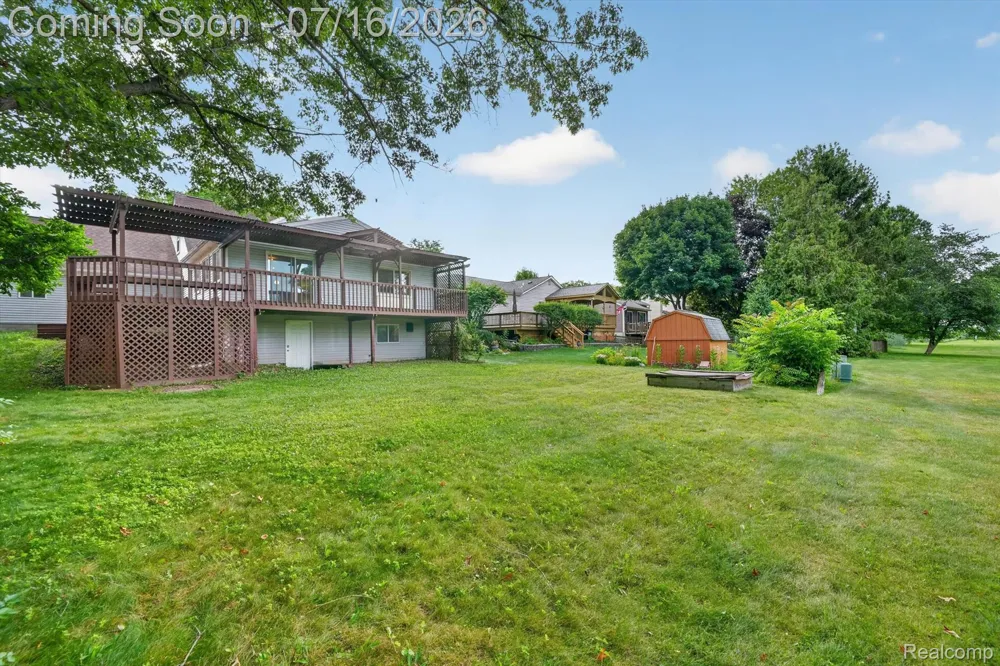 891 Devonshire Boulevard Brighton City, MI 48116