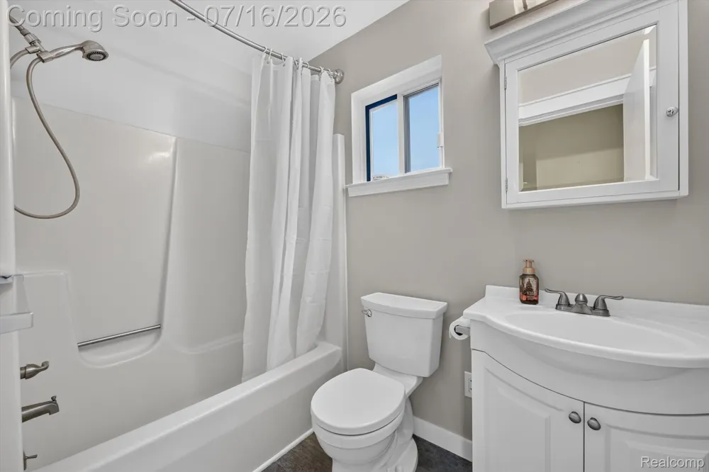 891 Devonshire Boulevard Brighton City, MI 48116