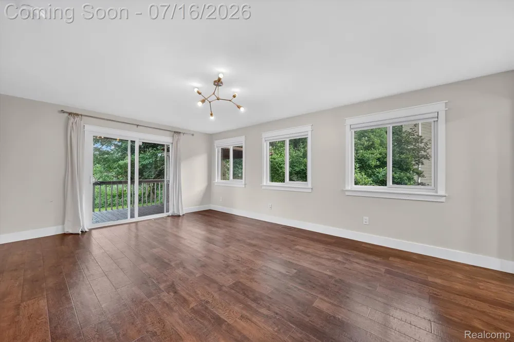 891 Devonshire Boulevard Brighton City, MI 48116