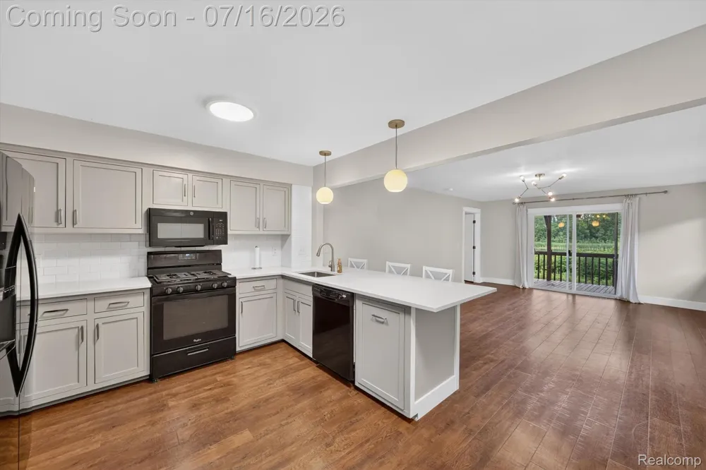 891 Devonshire Boulevard Brighton City, MI 48116