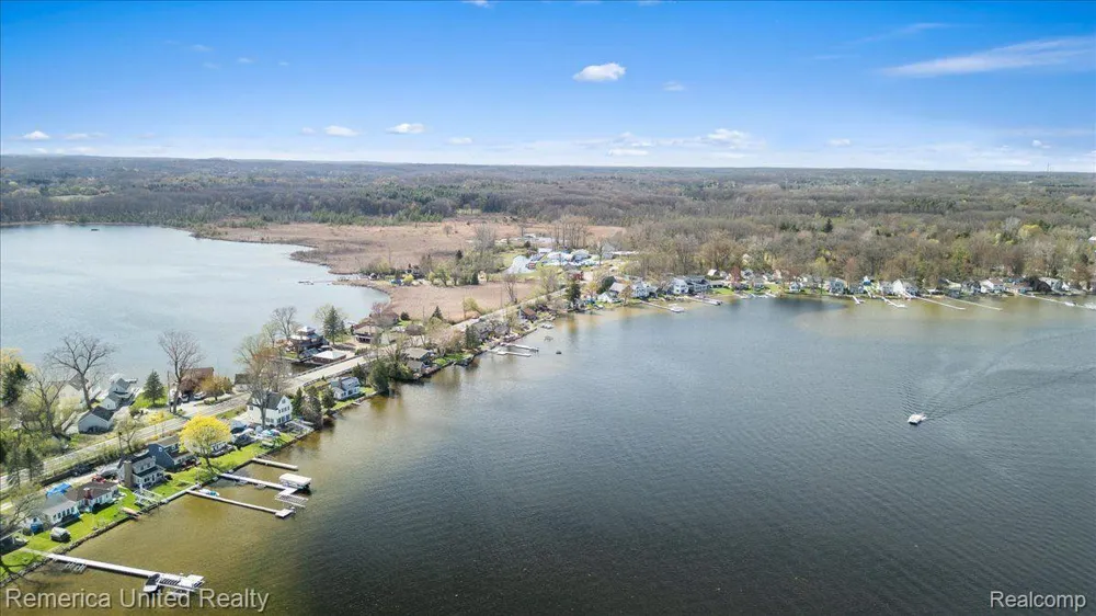 9623 Winston Dexter Township, MI 48169