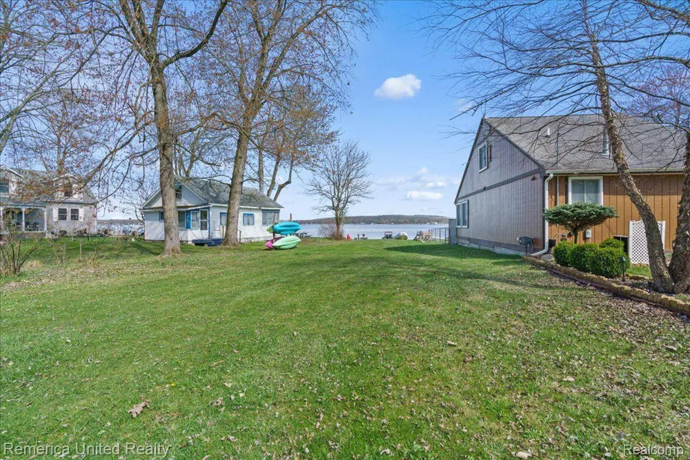 9623 Winston Dexter Township, MI 48169