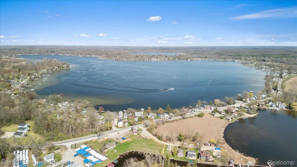 9623 Winston Dexter Township, MI 48169