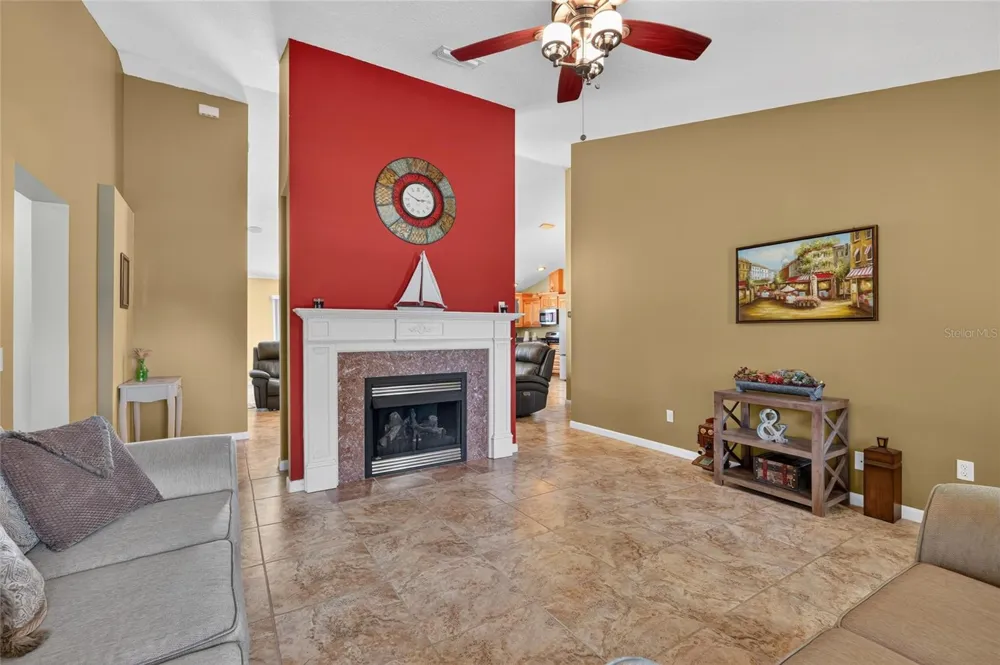 3830 GRIFFIN VIEW DRIVE Lady Lake, FL 32159
