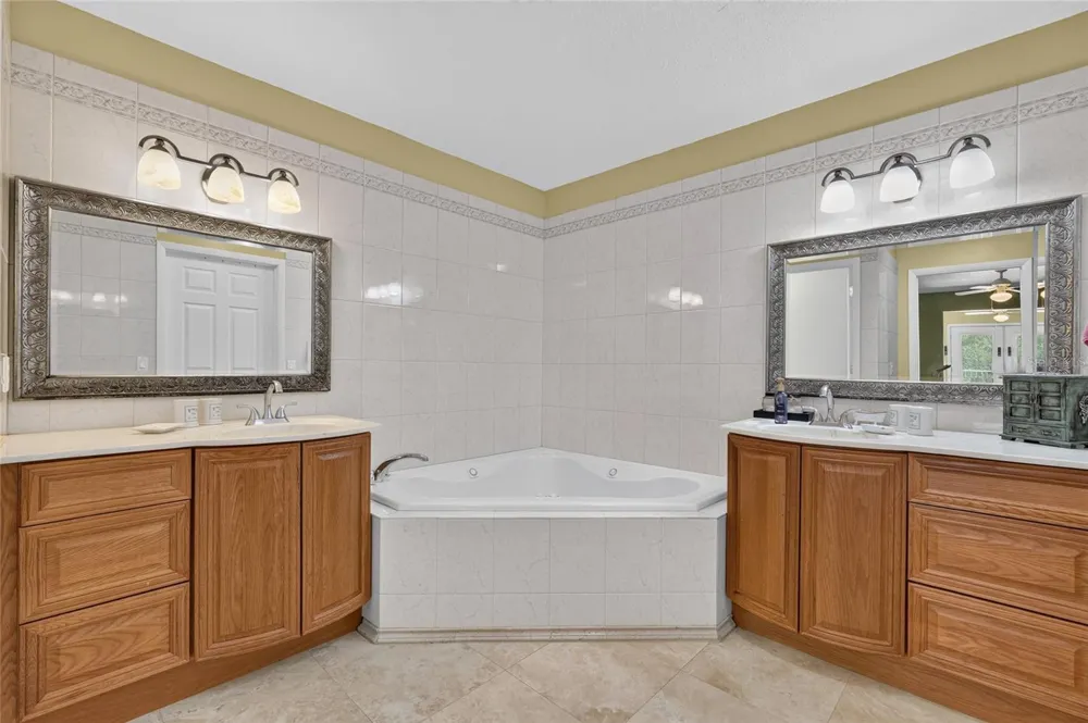 3830 GRIFFIN VIEW DRIVE Lady Lake, FL 32159
