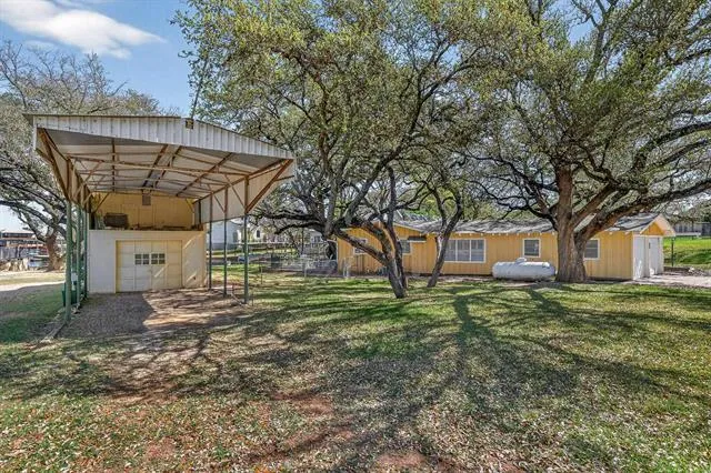 102 Cove Lane Sunrise Beach, TX 78643