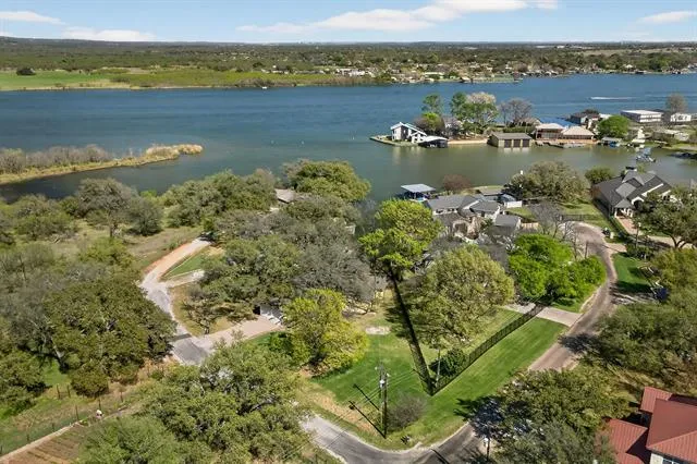 102 Cove Lane Sunrise Beach, TX 78643