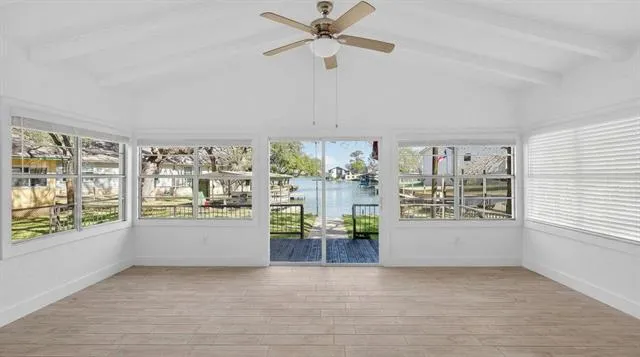 102 Cove Lane Sunrise Beach, TX 78643
