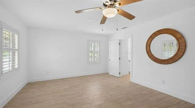 102 Cove Lane Sunrise Beach, TX 78643