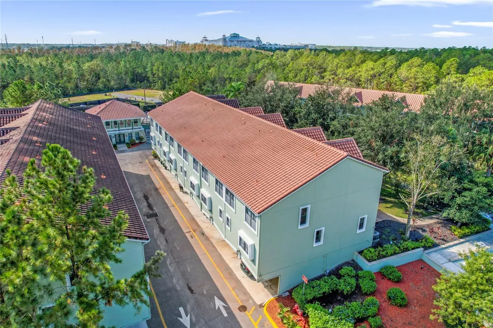 14501 DAMAI LANE Orlando, FL 32821