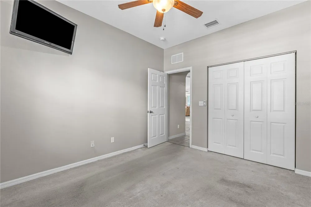 511 SAFE HARBOR DRIVE Edgewater, FL 32141