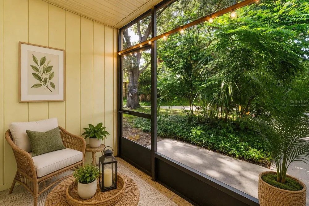 910 LAKE DESTINY ROAD #B Altamonte Springs, FL 32714