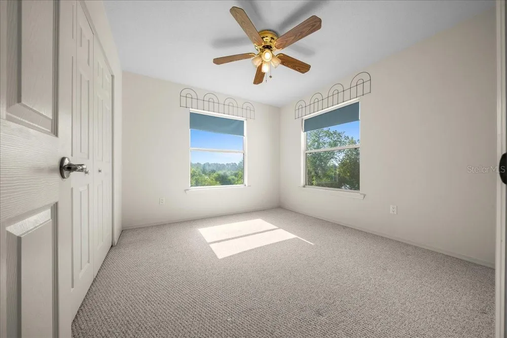 206 MALAUKA RADIAL Ocklawaha, FL 32179