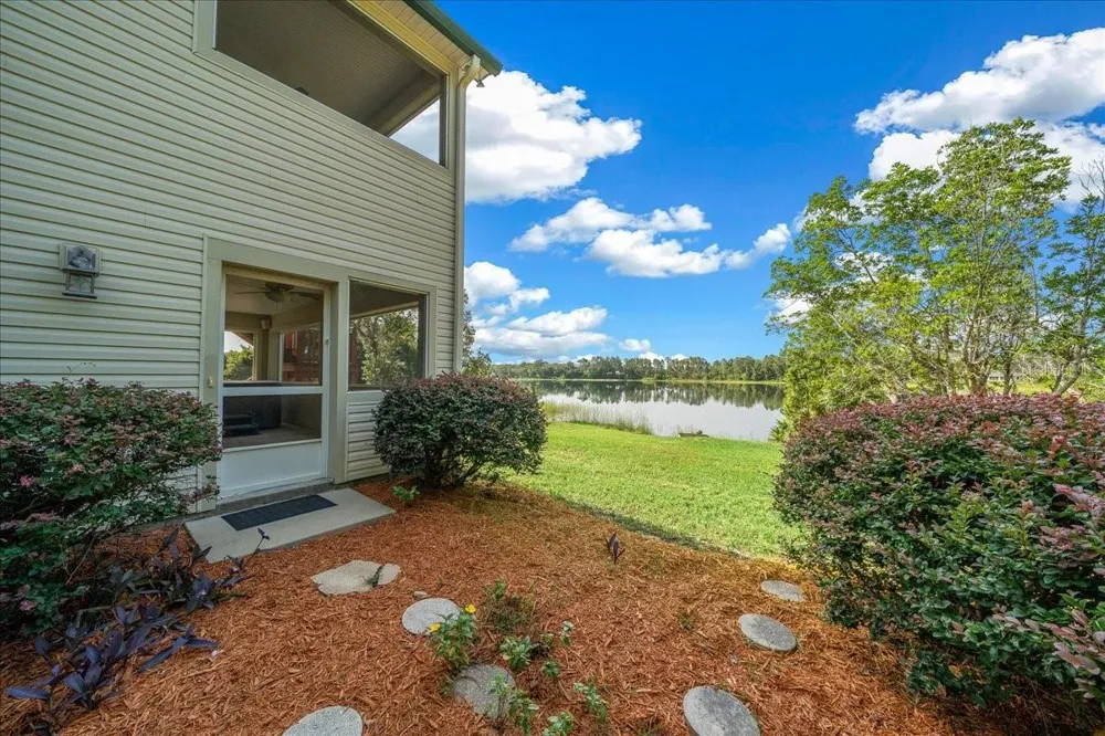 206 MALAUKA RADIAL Ocklawaha, FL 32179
