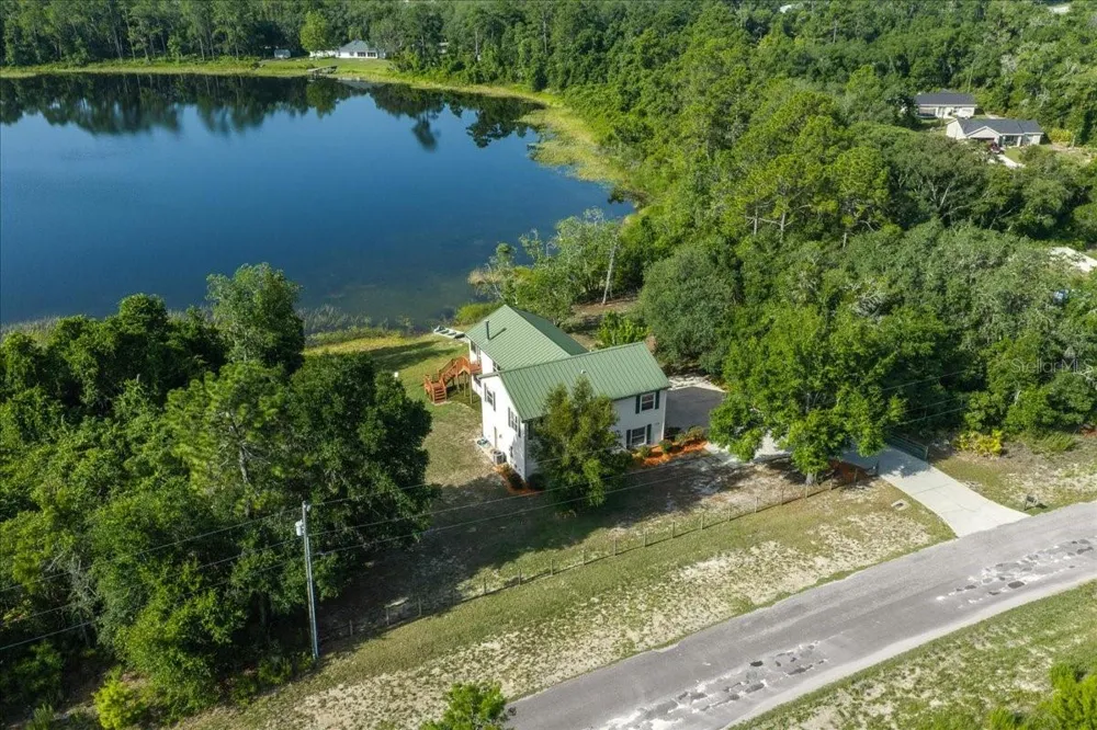 206 MALAUKA RADIAL Ocklawaha, FL 32179