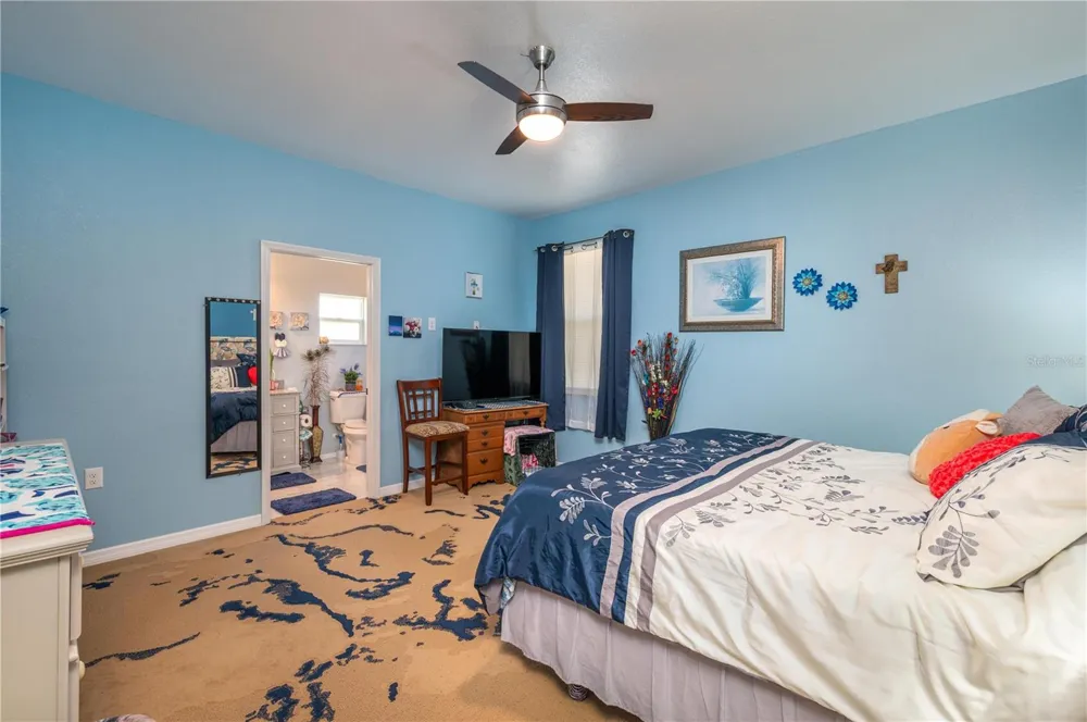 182 WOODSTORK WAY Frostproof, FL 33843