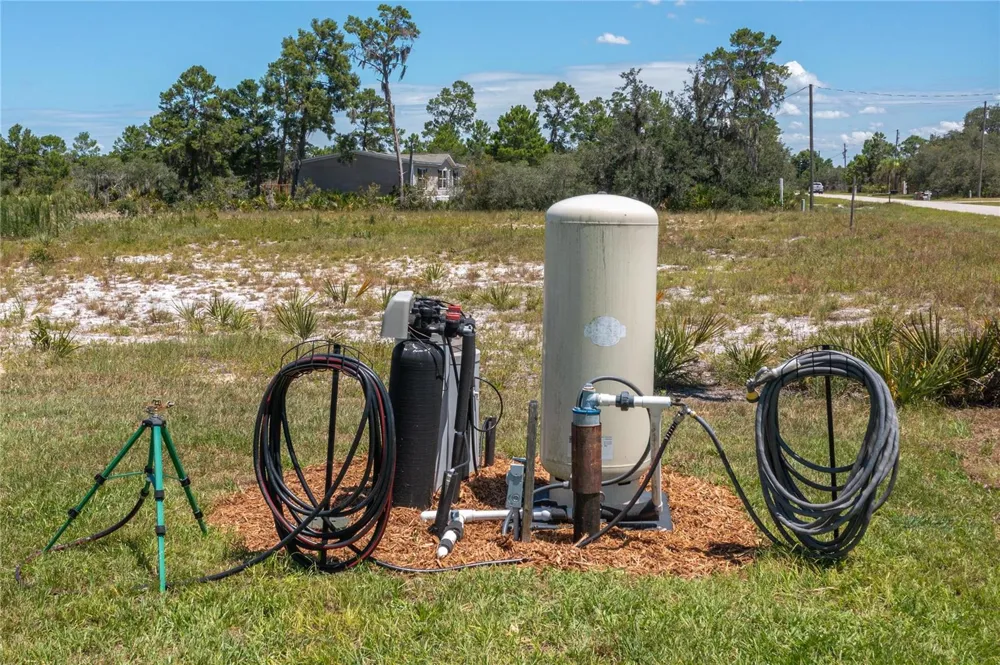 182 WOODSTORK WAY Frostproof, FL 33843
