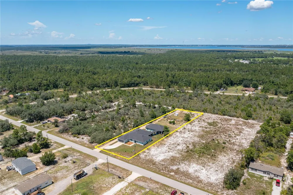 182 WOODSTORK WAY Frostproof, FL 33843