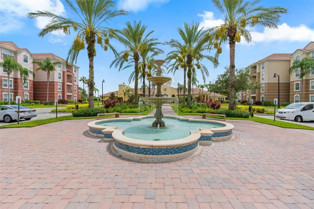 4001 BREAKVIEW DRIVE #D409 Orlando, FL 32819