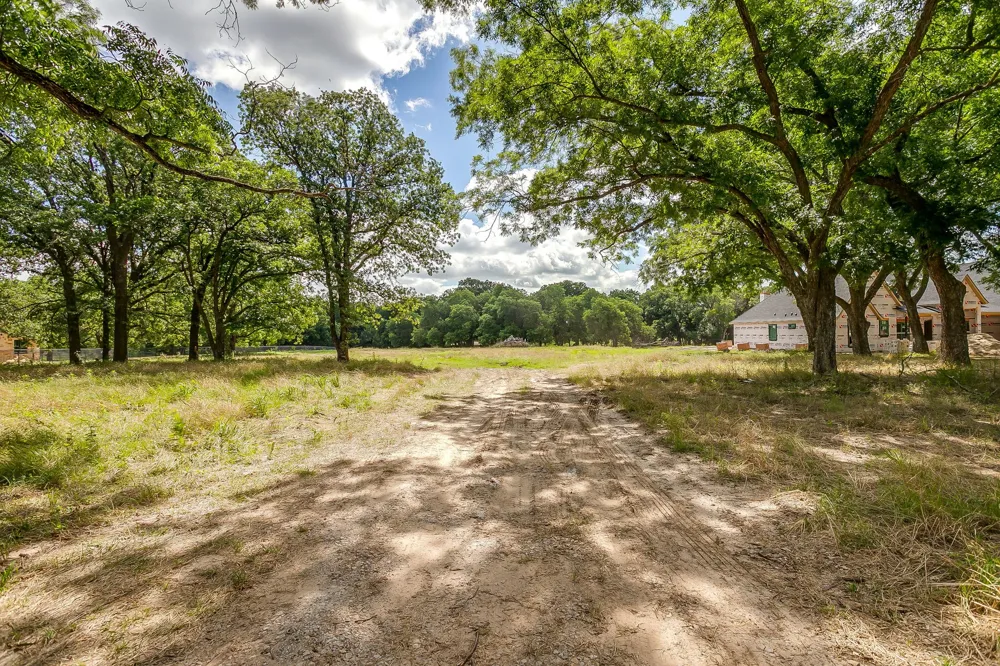 301 Dixon Road Aledo, TX 76008