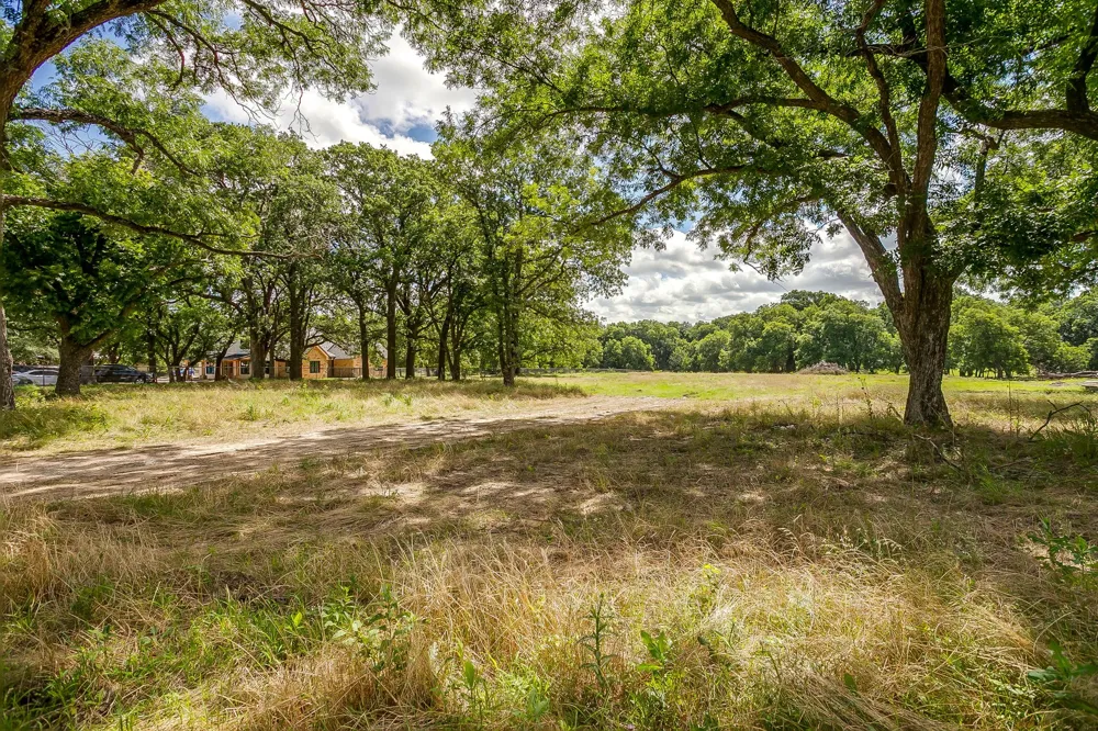 301 Dixon Road Aledo, TX 76008