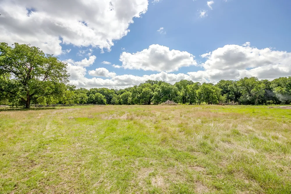 301 Dixon Road Aledo, TX 76008