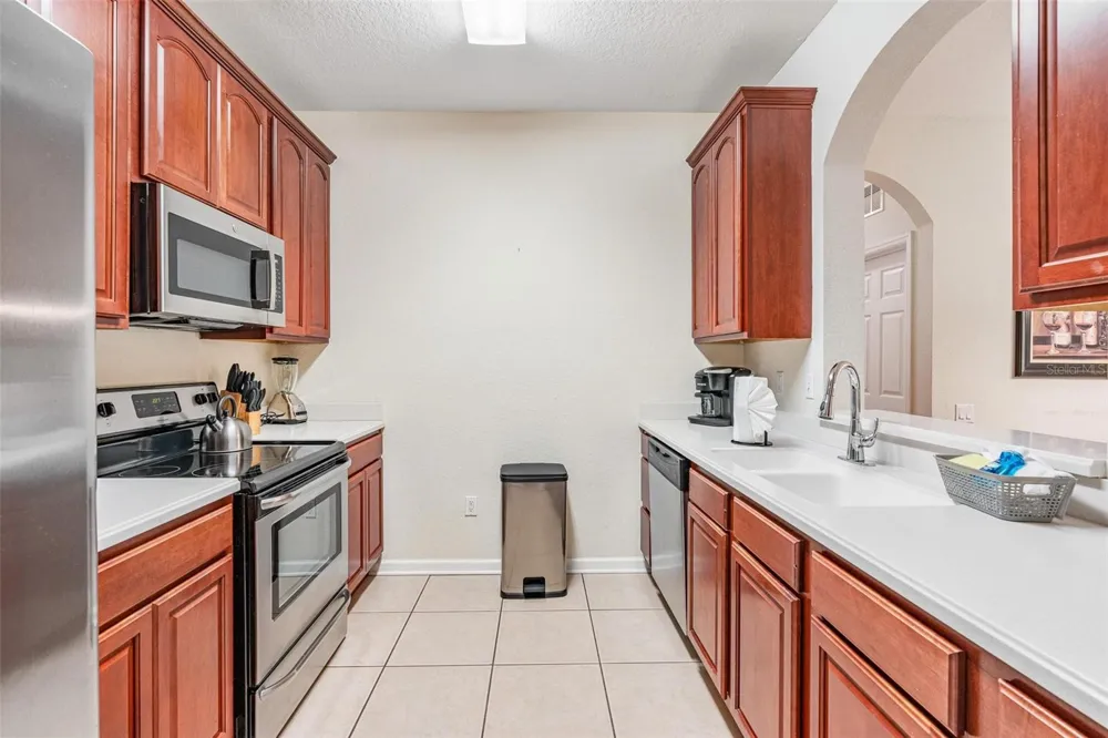 4114 BREAKVIEW DRIVE #110 Orlando, FL 32819
