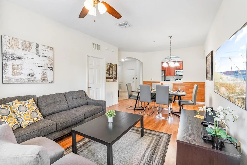 4114 BREAKVIEW DRIVE #110 Orlando, FL 32819