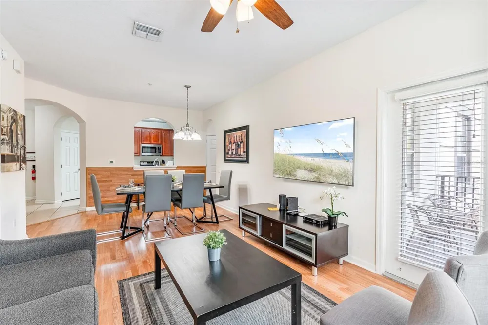 4114 BREAKVIEW DRIVE #110 Orlando, FL 32819