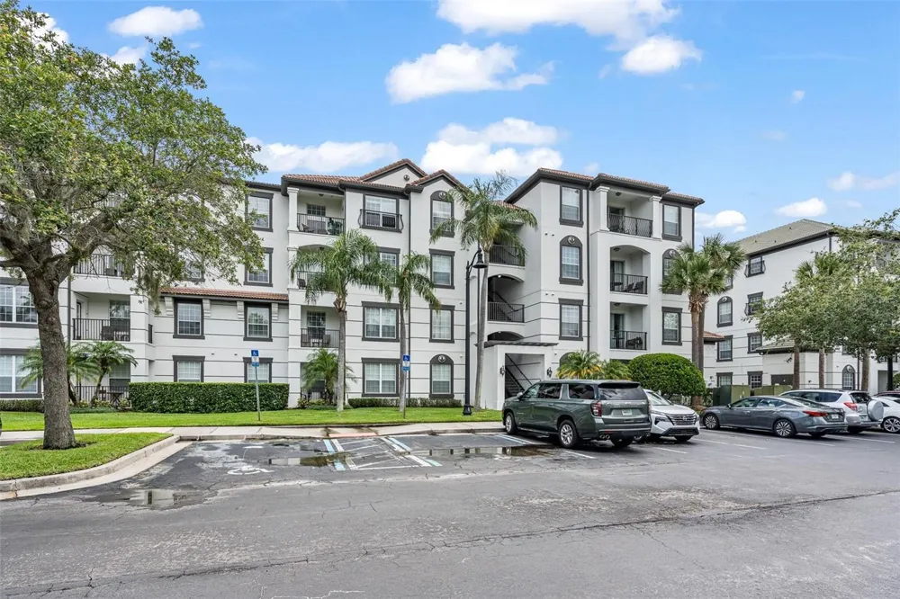 4114 BREAKVIEW DRIVE #110 Orlando, FL 32819