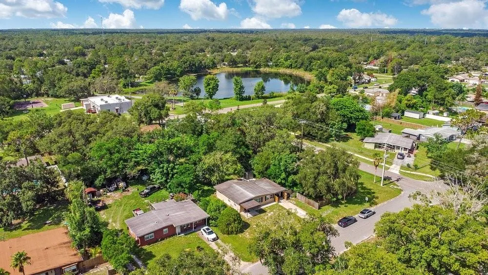 310 E 6TH STREET Chuluota, FL 32766