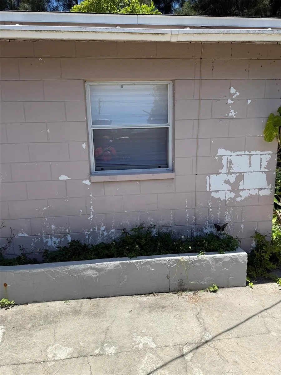 6458 79TH AVENUE Pinellas Park, FL 33781