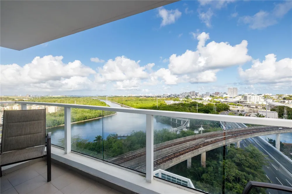 48 LUIS MUNOZ MARIN AVE AQUABLUE COND. #1503 San Juan, PR 00918