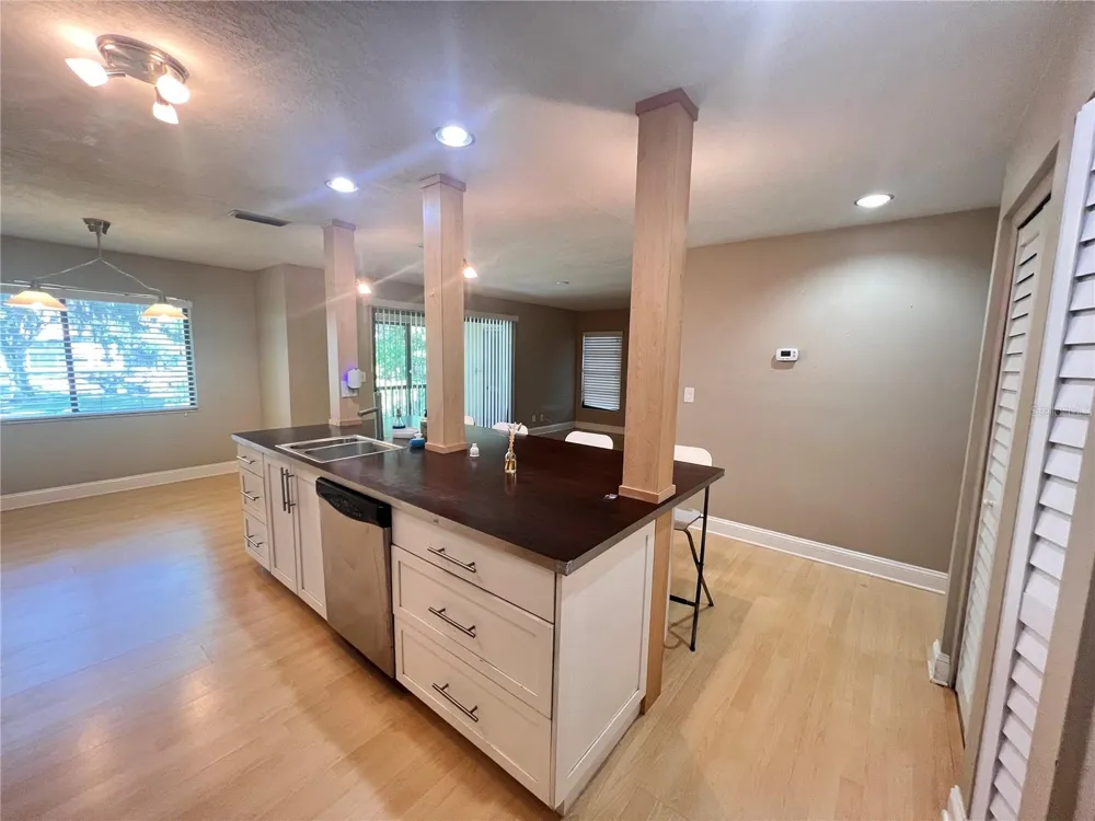 302 PALM COAST PARKWAY NE #204 Palm Coast, FL 32137