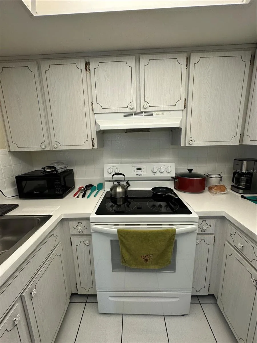4826 MARINE PARKWAY #202 New Port Richey, FL 34652