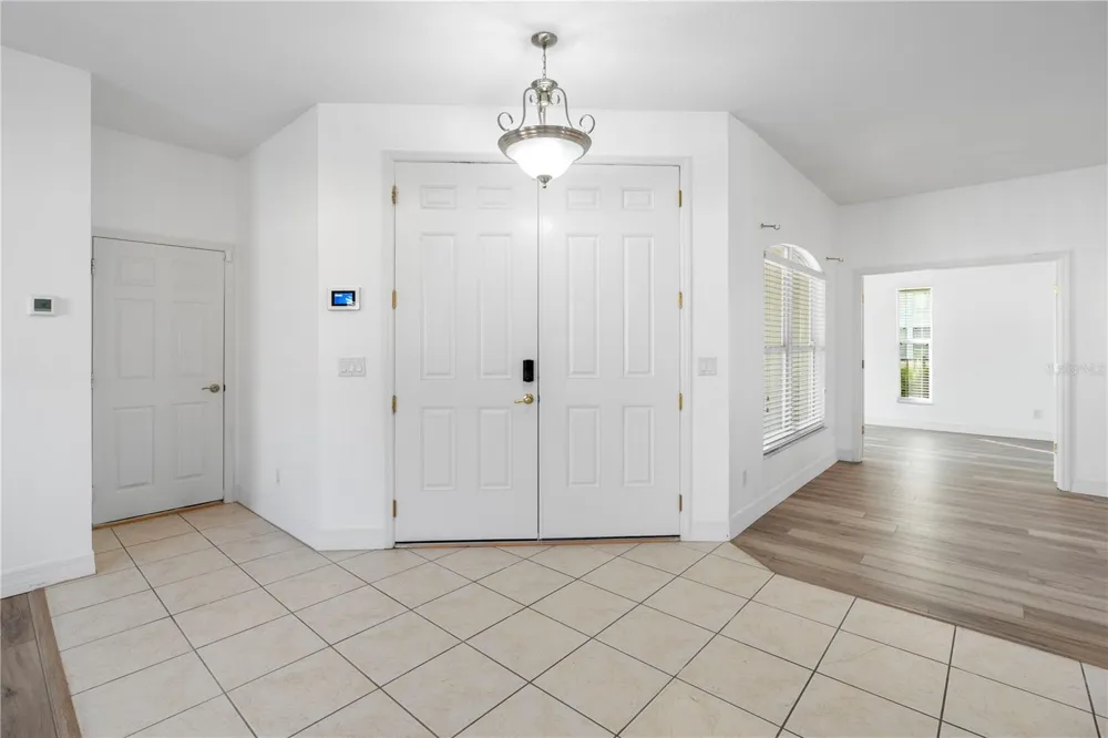 10888 CORY LAKE DRIVE Tampa, FL 33647