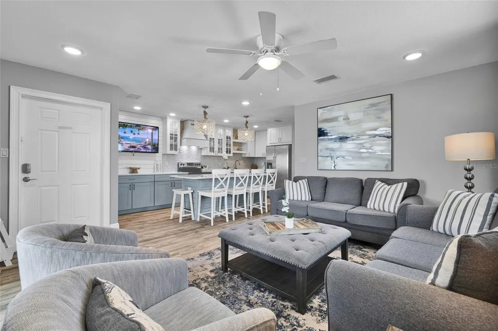 812 GULF BLVD #3 Indian Rocks Beach, FL 33785