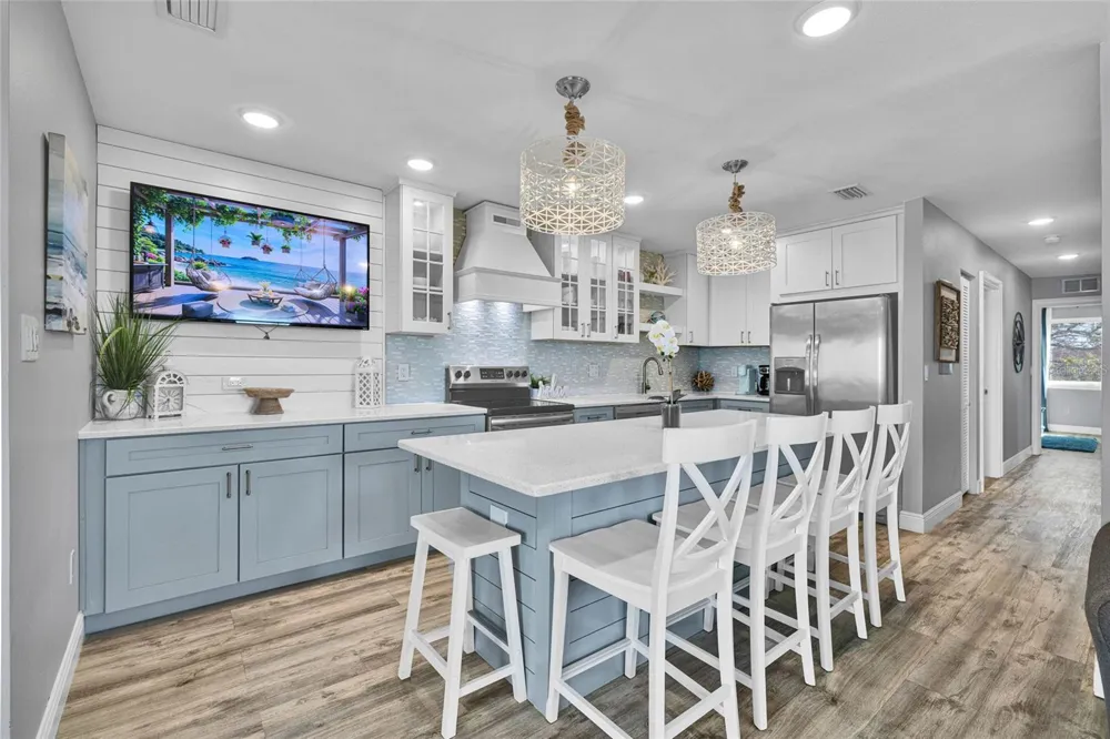 812 GULF BLVD #3 Indian Rocks Beach, FL 33785